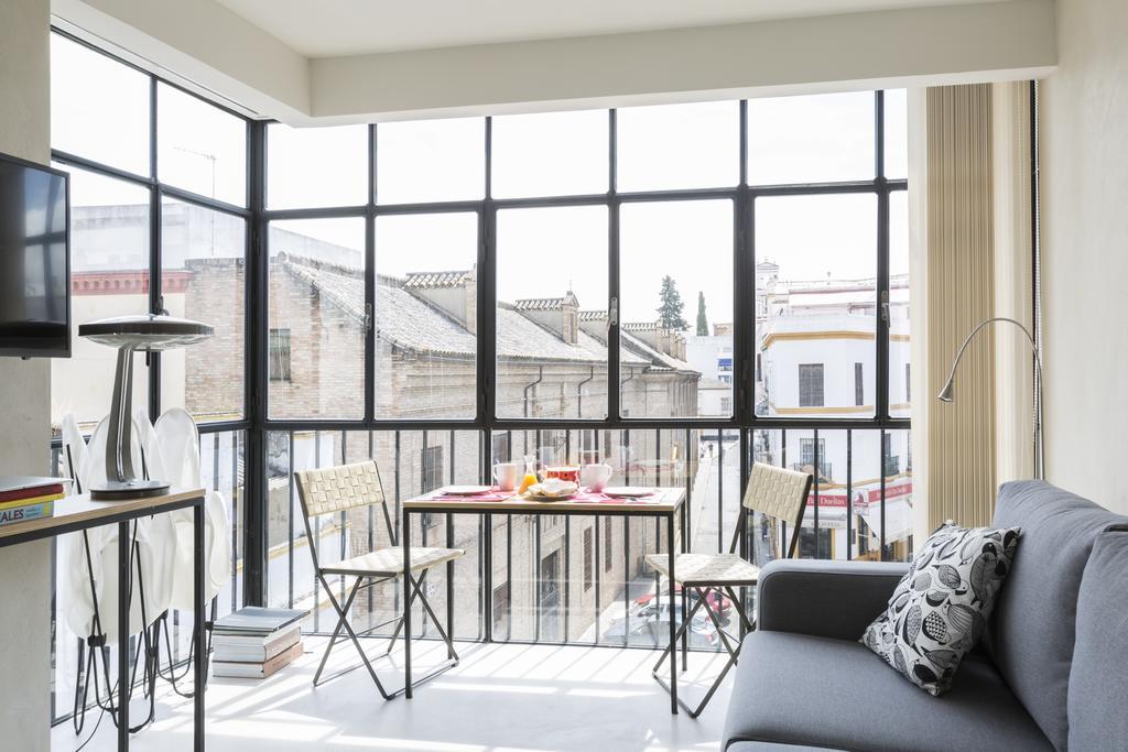 Thesuites Sevilla Εξωτερικό φωτογραφία